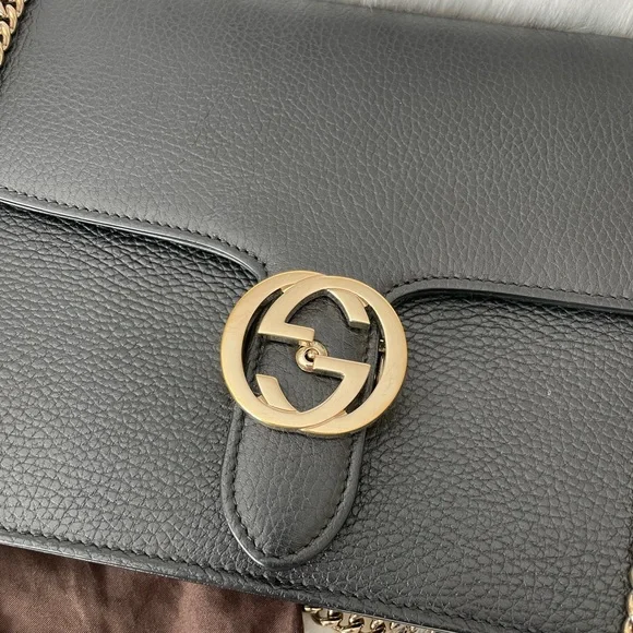 💯% Authentic Gucci Shoulder Leather Bag - Picture 4 of 13